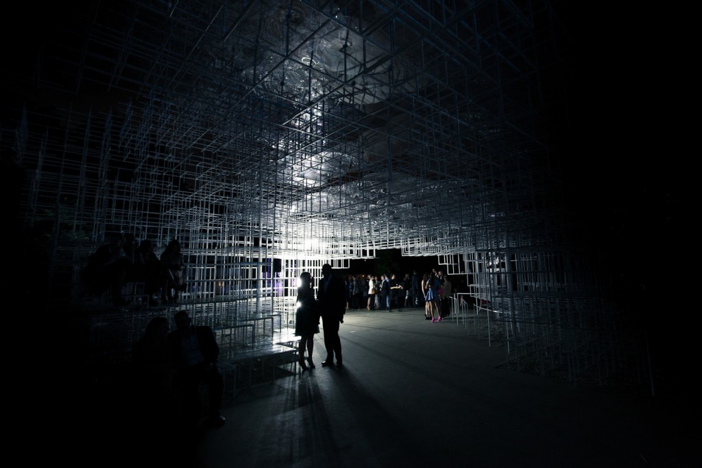 Serpentine Gallery intervention © United Visual Artists