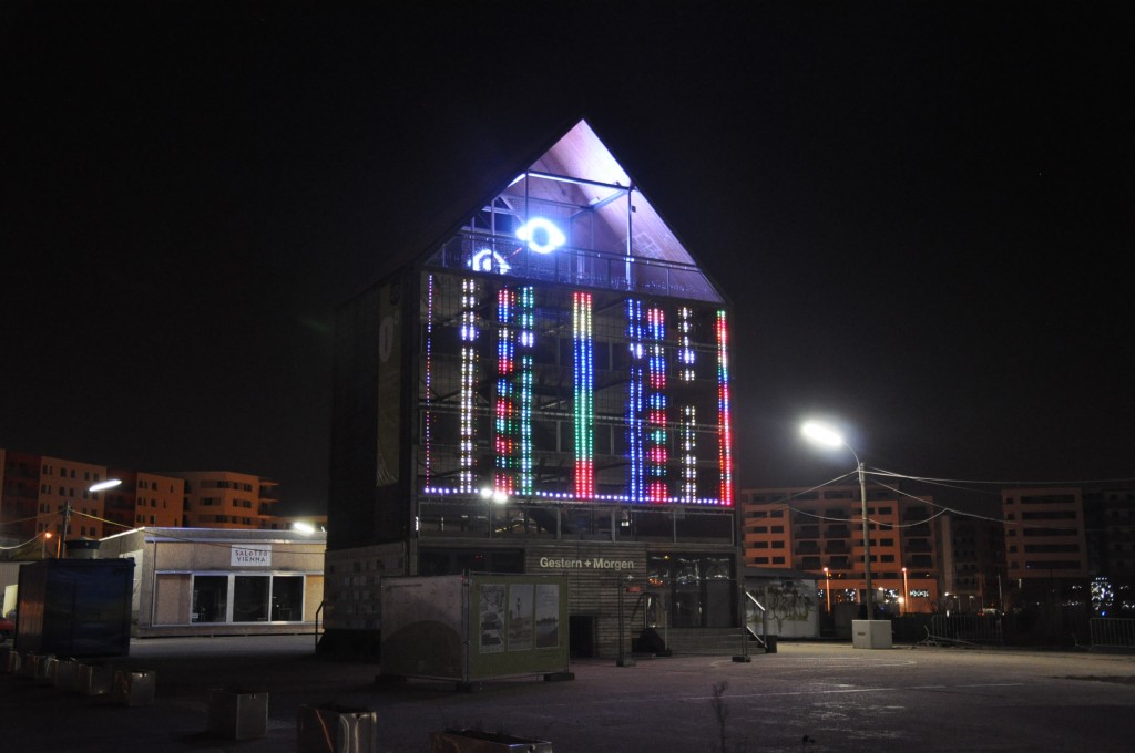 Flederhaus, Aspern Seestadt, Wien. © 2015 - Juan Carlos Carvajal B. - Media Architecture Institute.