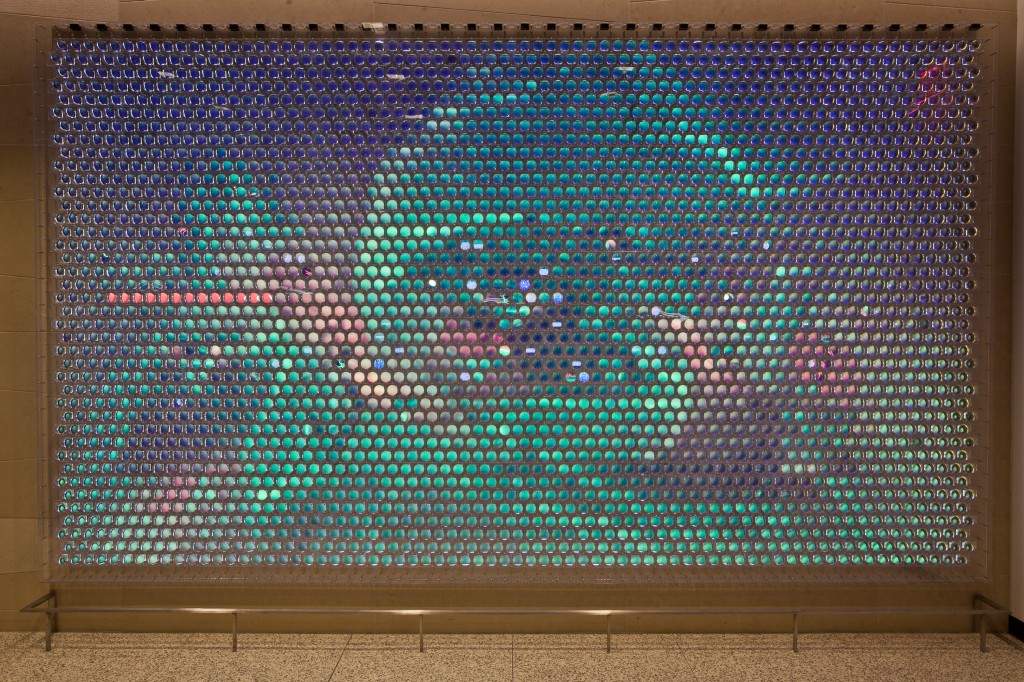 Discovery wall - media installation © Hirsch & mann | Squint/Opera
